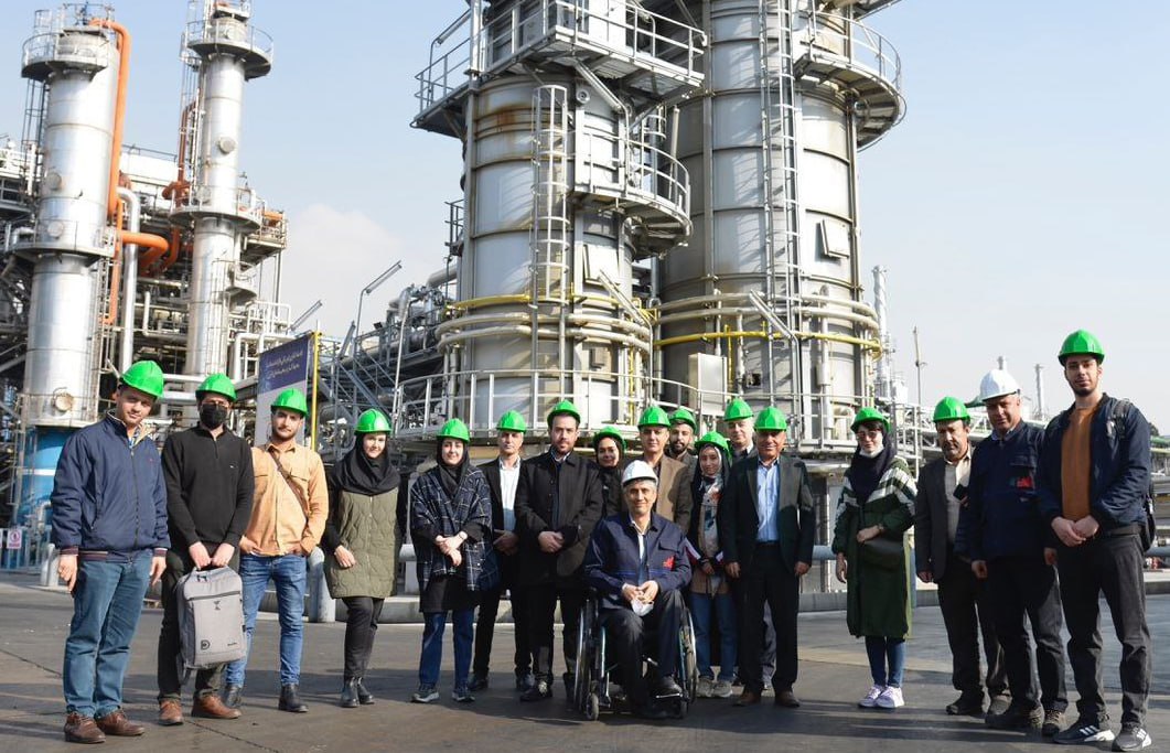 بازدید اعضای انجمن علمی دانشجویی مدیریت سیستم‌ها دانشگاه تربیت مدرس از شرکت نفت پارس