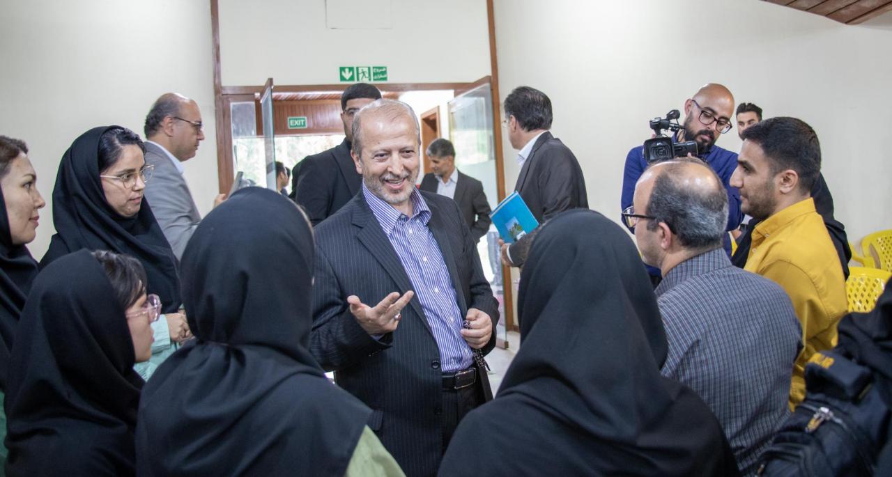 نشست صمیمانه رئیس و معاونان دانشگاه با دانشجویان پردیس نور برگزار شد